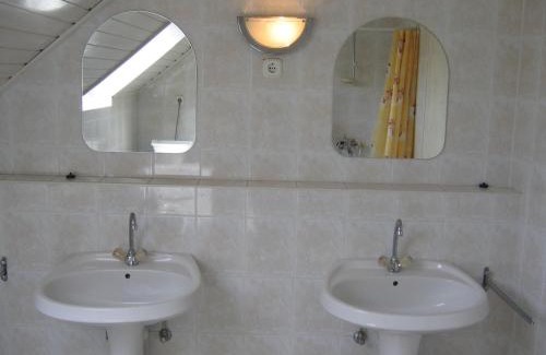Gyenesdias Apartment | Bor Apartmanház