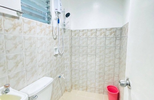 Boracay Island Apartment | Boracay Dmall Glo's Space R3 Max 6 Pax Near All Places