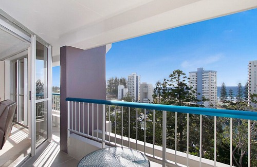 Tweed Heads Apartment | Border Terrace Unit 16 close to beaches, shopping and clubs in Coolangatta & Tweed Heads area