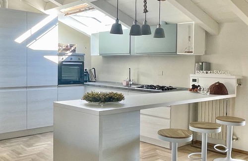 San Felice del Benaco Apartment | Borgo dei Sogni - Luxury Loft at Lake Garda