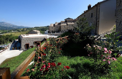 Castel del Giudice Hotel | Borgotufi Albergo Diffuso
