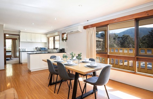Warburton House | Boronia Views in Warburton