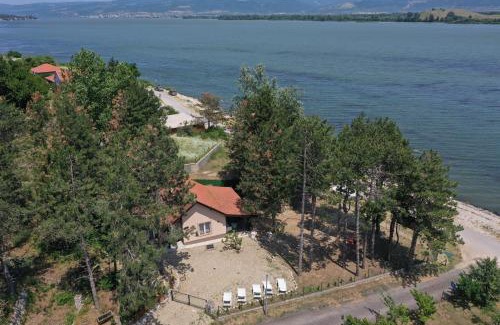 Golubac House | Borova bajka