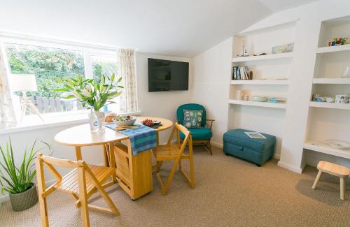 Ty Croes House | Borth Bach