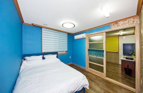 Kunip House | Boryeong Haebaragi Pension