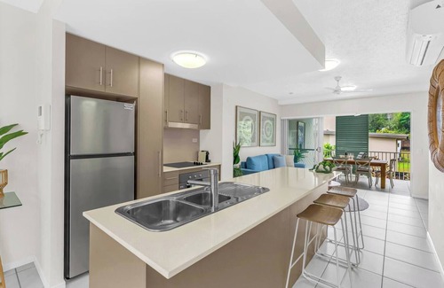 Edge Hill Apartment | Botanical in the Heart of Edge Hill Village