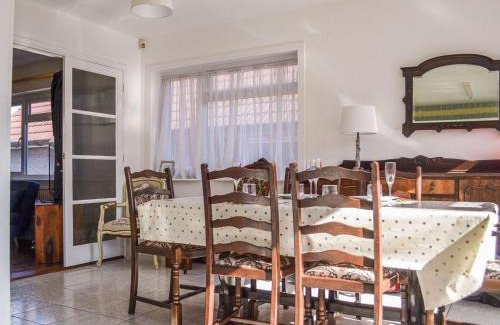 Kingsgate House | Botany Bay Bungalow
