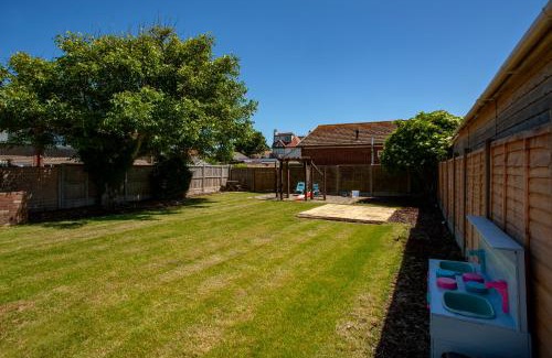 Kingsgate House | Botany Bay Holiday House - Family friendly, 50M from the beach