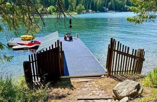 Sagle House | Bottle Bay View Lodge