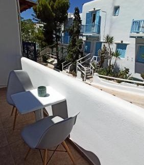 Platis Gialos Apartment | Bougainvillea by Kallisto Royal Suites