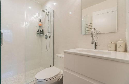 Trinidad Apartment | Bougainvillea DC 2 bedrooms 2 bathrooms plus den with twin sofa bed and queen sofa bed in living room