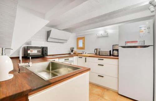 Teulada House | Bougainvillea