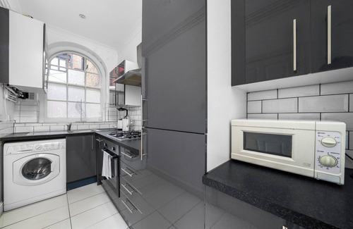 Canary Wharf Apartment | Boujee 2bed by ExCel Exhibition Centre with Free Parking