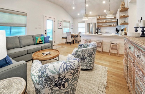 Leeward Sands House | Boujee Pelican, Pool, Views, Fun Room