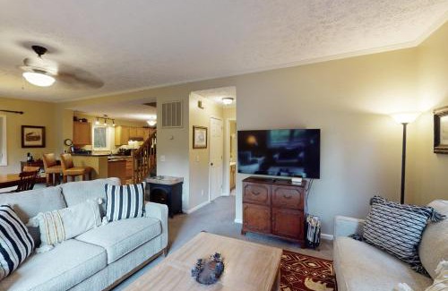 Boone House | Boulder Ridge Hideaway