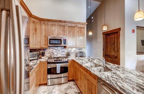 Frisco Apartment | Boulevard Bend P2