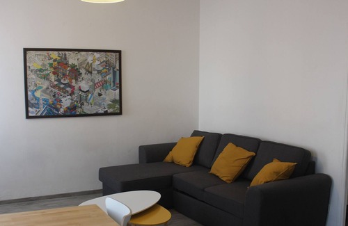 La Belle de Mai Apartment | Boulevard de la Thesis, Apartment ORANGE