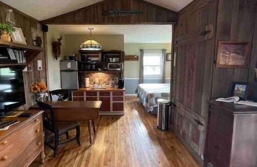 Lawrenceburg Cabin | Bourbon Trail Cabin on the Farm