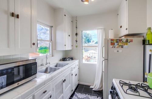 South Park Apartment | Boutique 1 bedroom in walkable & trendy neighborhood of South Park