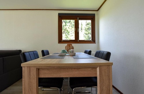 Pannerden Ski Chalet | Boutique Chalet in Pannerden with Terrace