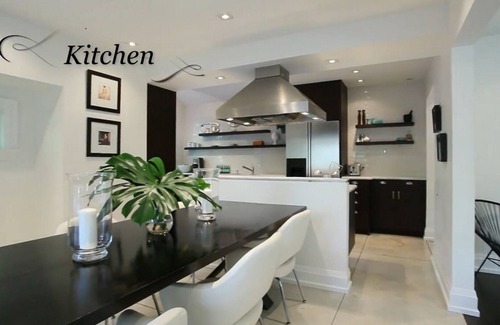 Mineola House | Boutique character home with spa-like pool in bucolic neighbourhood, Port Credit