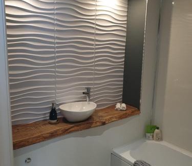 St. Davids Apartment | Boutique Coastal appt nr Edinburgh