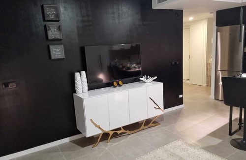 Sagunto Apartment | ¨Boutique H8¨ 30min. from VALENCIA, walk to Beach, SPA, Terrace Pool, Padel, Gym