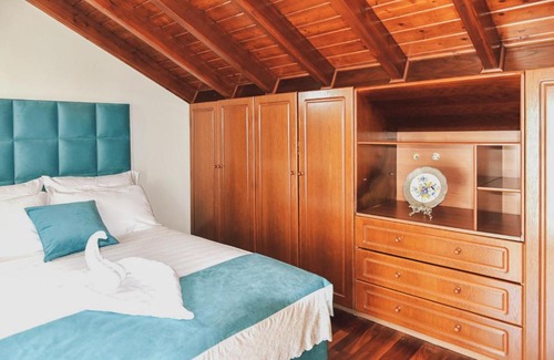 Pythagorion Apartment | Boutique Home in Beating Heart of Pythagorion