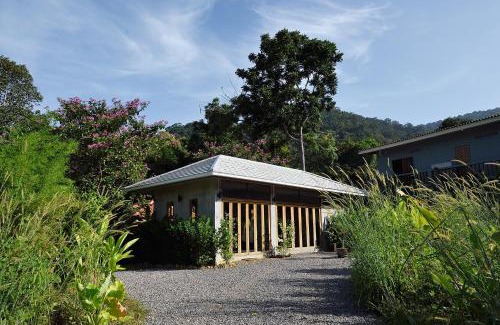 Ko Lanta Villa | Boutique Jungle Villa - Baan ChaOm