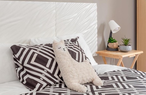 Mascot House | Boutique Private Suite 7 Min Walk to Sydney Domestic Airport - SHAREHOUSE