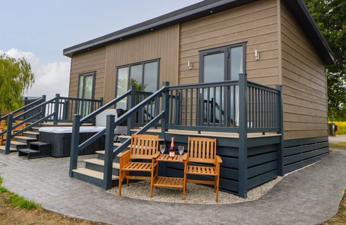 Richmond Cabin | BOWES HIDEAWAY, romantic, character holiday cottage in Gainford