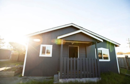 Eureka House | Bowie & Jay's Beach House - Pet Friendly