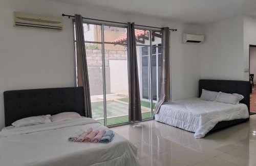 Batu Pahat House | Bp Pool homestay28