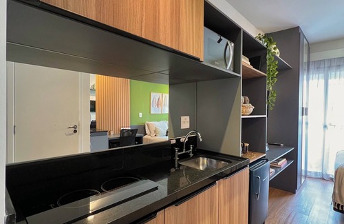 Sao Paulo Apartment | The Green Studio - 5 minutes from the American Consulate and Brooklin Metro