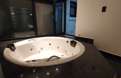 Jurere House | Modern High Standard Mansion on Av. Buzios