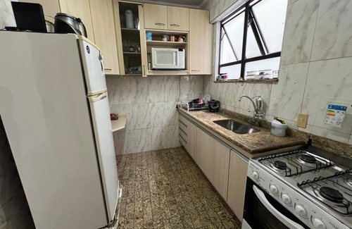Parque Enseada Apartment | Apartment with sea view 100m from Enseada beach.