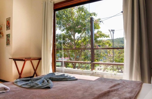 Portal da Ferradura Cabin | Hostel with private and shared rooms, excellent location and views.