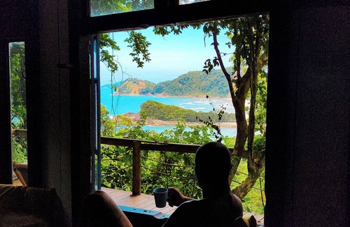 Camburi Cabin | CASA MAWÉ 7 MINUTES WALK TO CAMBURIZINHO BEACH AND DOWNTOWN