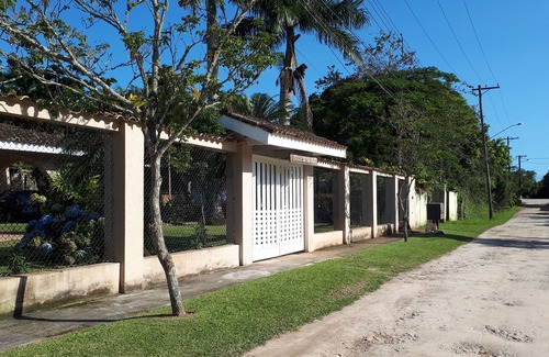 Boraceia House | 1/2 block from the beach, spacious house in Boracéia 2