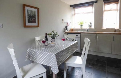 Dundon House | Bracken