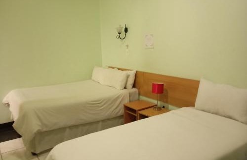 Gaborone Bed & Breakfast | Brackendene Lodge