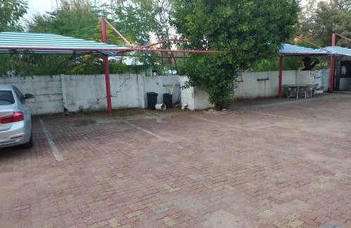 Gaborone Bed & Breakfast | Brackendene Lodge