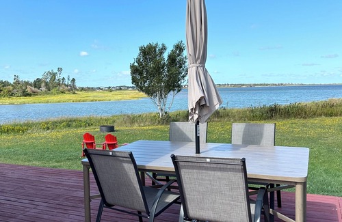 Brackley Beach Cottage | Brackley Rose- Charming Water Front Cottage In Brackley, Minutes To Beaches