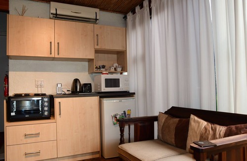 Pinelands Apartment | Bradclin House