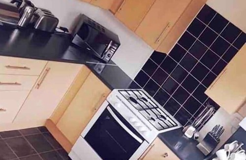 Clayton House | Bradford Hidden Gem - Free Parking