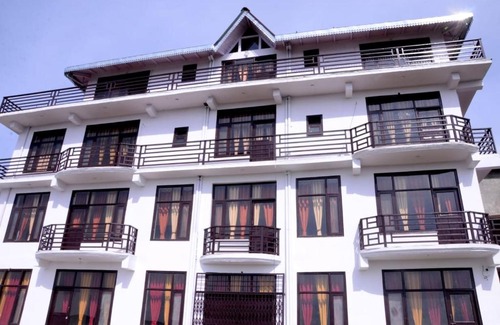 Munsyari Hotel | Brahma Kamal