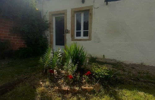 Saint-Didier-en-Donjon Cottage | Bramble Cottage. A charming gîte in the heart of the French countryside