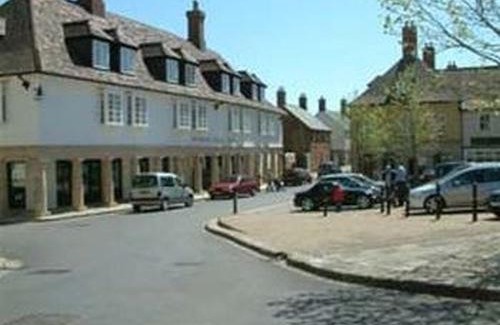 Poundbury Bed & Breakfast | Bramlies Bed & Breakfast