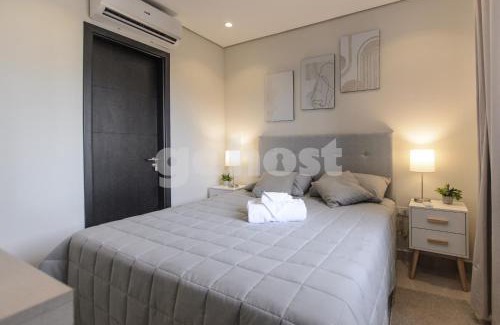 Luque Apartment | Brand New 1 Br Apt Minutes From The Airport