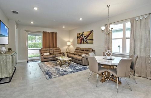 Naples Villa | Brand New 2/2 Villa w/ Den in Designer Enbrook Commnuity